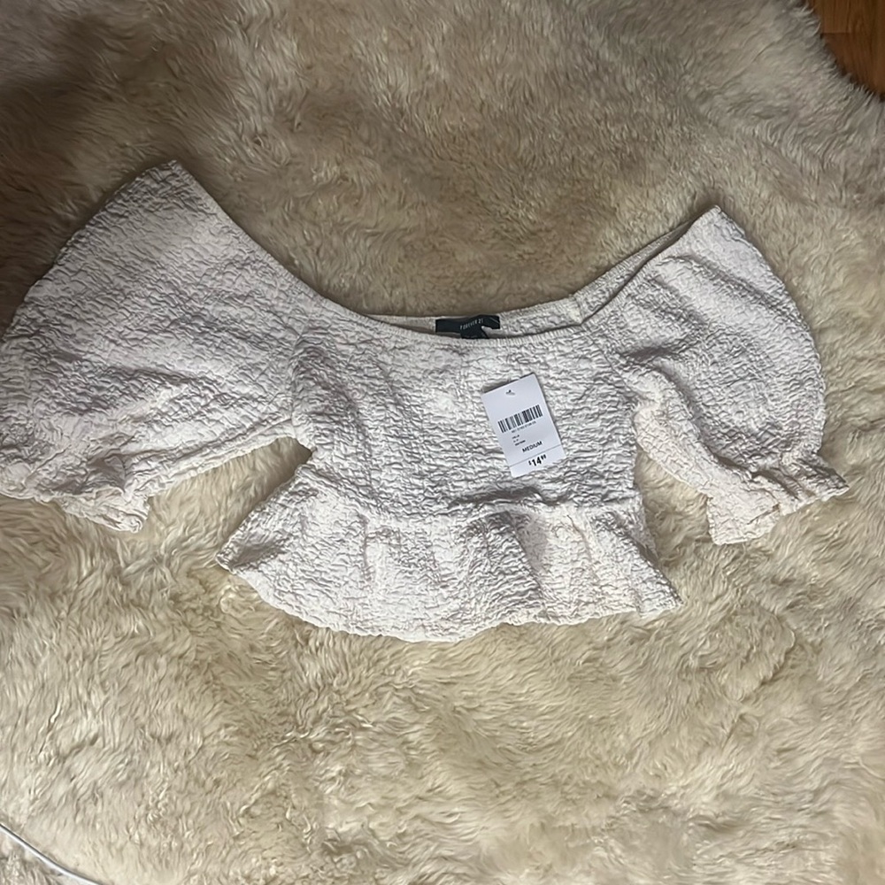 NWT size medium cropped textured forever 21 blouse
